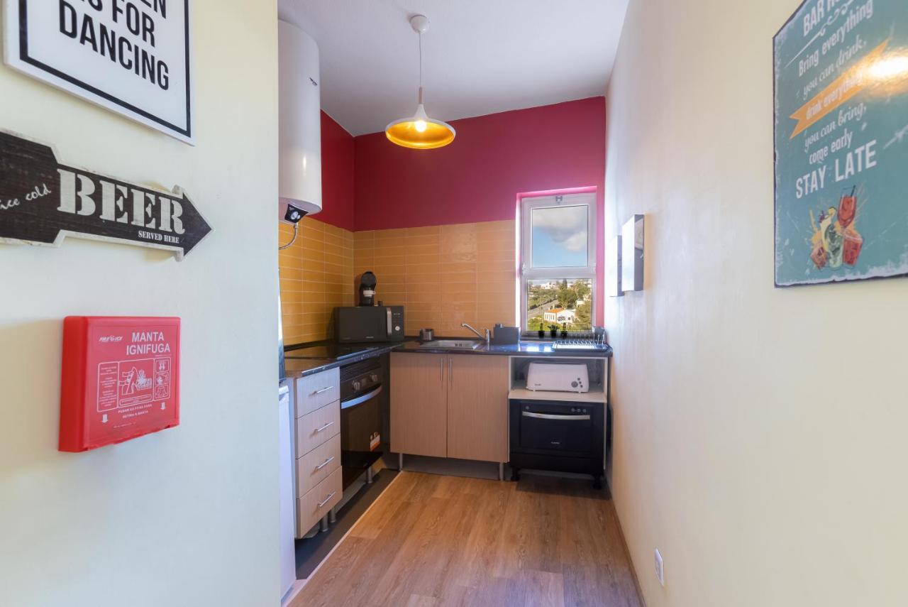 Max Crib - Seafront 2 Bedroom Apart With Ac And Private Parking In Armação de Pêra Zewnętrze zdjęcie